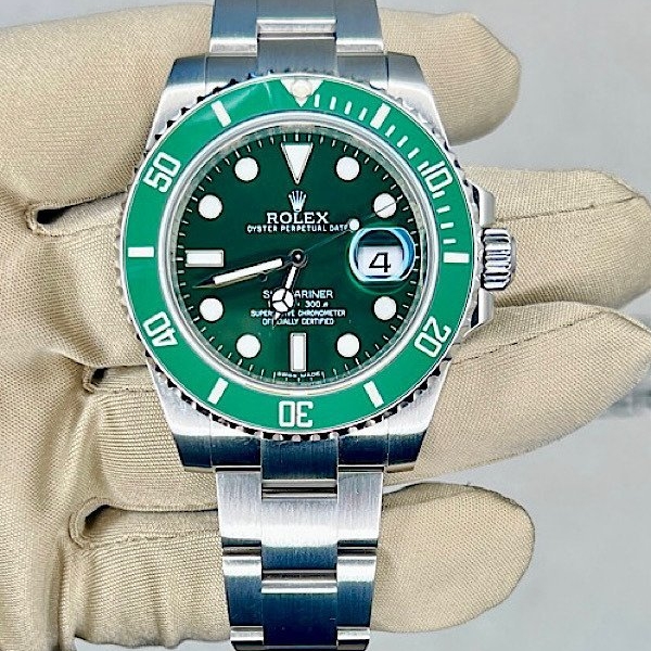 Rolex Submariner Date “Hulk"